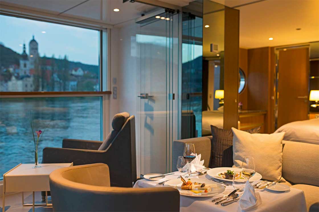 CRUCEROS FLUVIALES DE LUJO SCENIC RIVER LUXURY CRUISES RHINE DANUBE RIVER CRUISES SCENIC CRUISES #CrucerosDeLujo #CrucerosFluviales #CrucerosFluvialesDeLujo #ScenicRiverCruises #ScenicCruises #Scenic #Cruceros #LuxuryCruises #LuxuryTravel #Cruceroclick